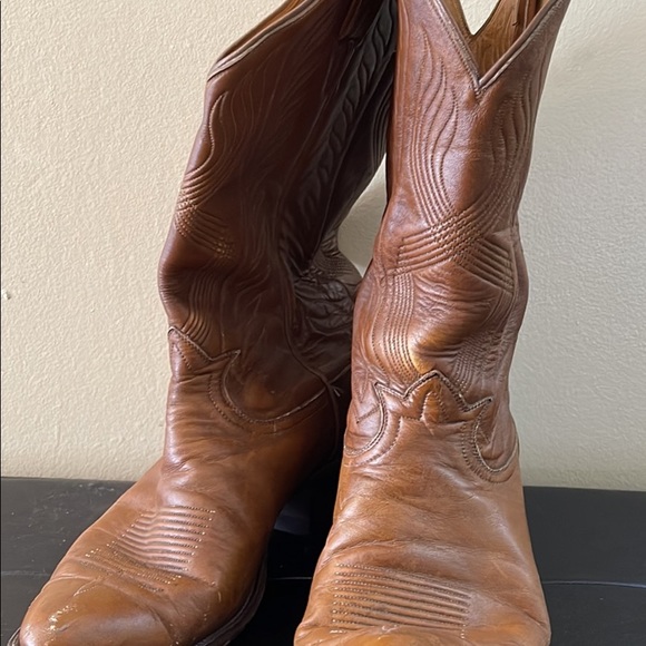 Tony Lama Size 9 - Picture 2 of 4